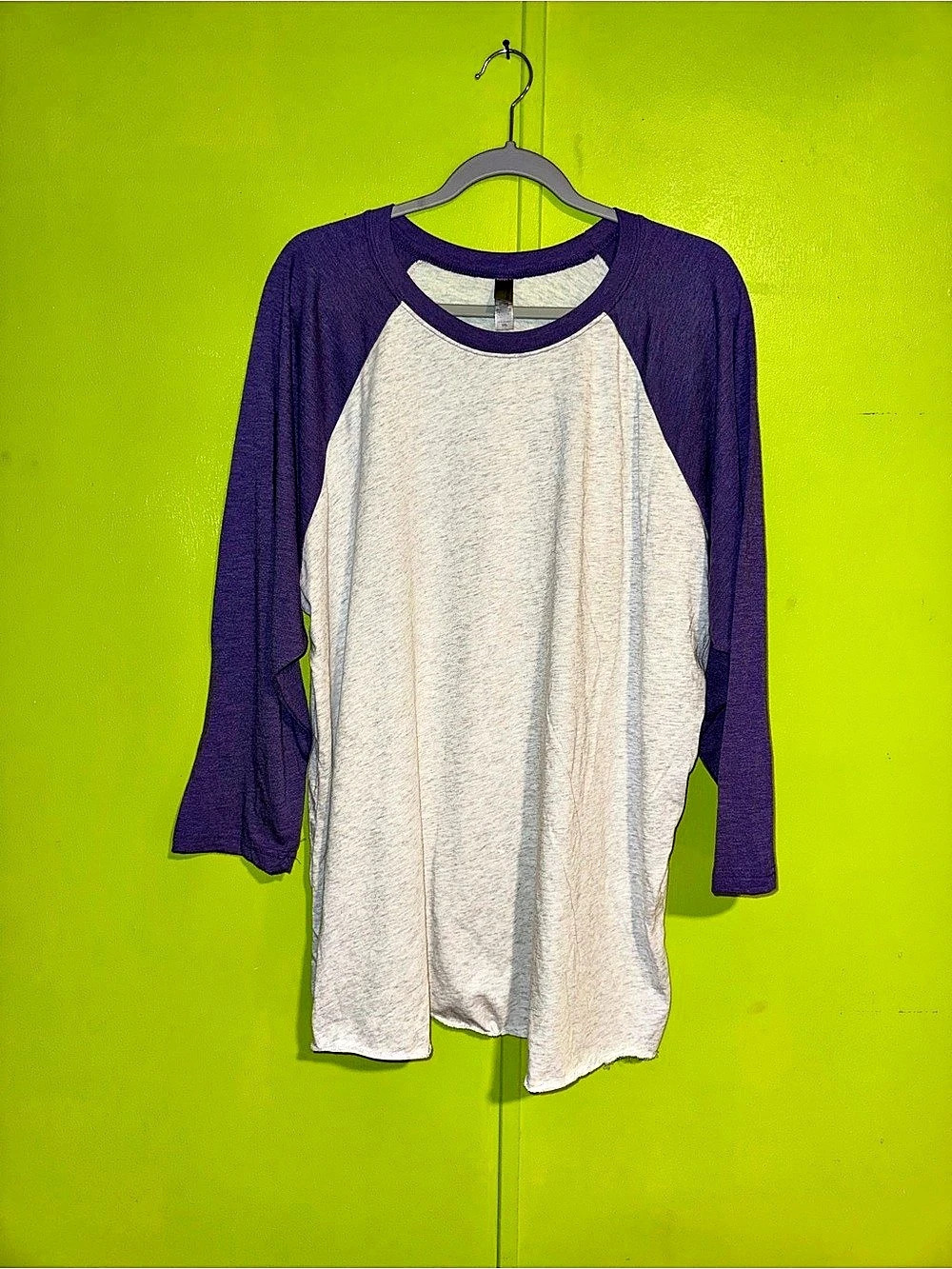 Long Sleeve Tee in Purple & Gray Size Medium